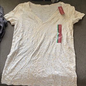 Gold leopard t-shirt